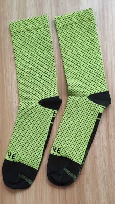 Gore-Wear-C3-Dot-Mid-Socks-Socks-Neon-Yellow-Black-SS20_004.jpg